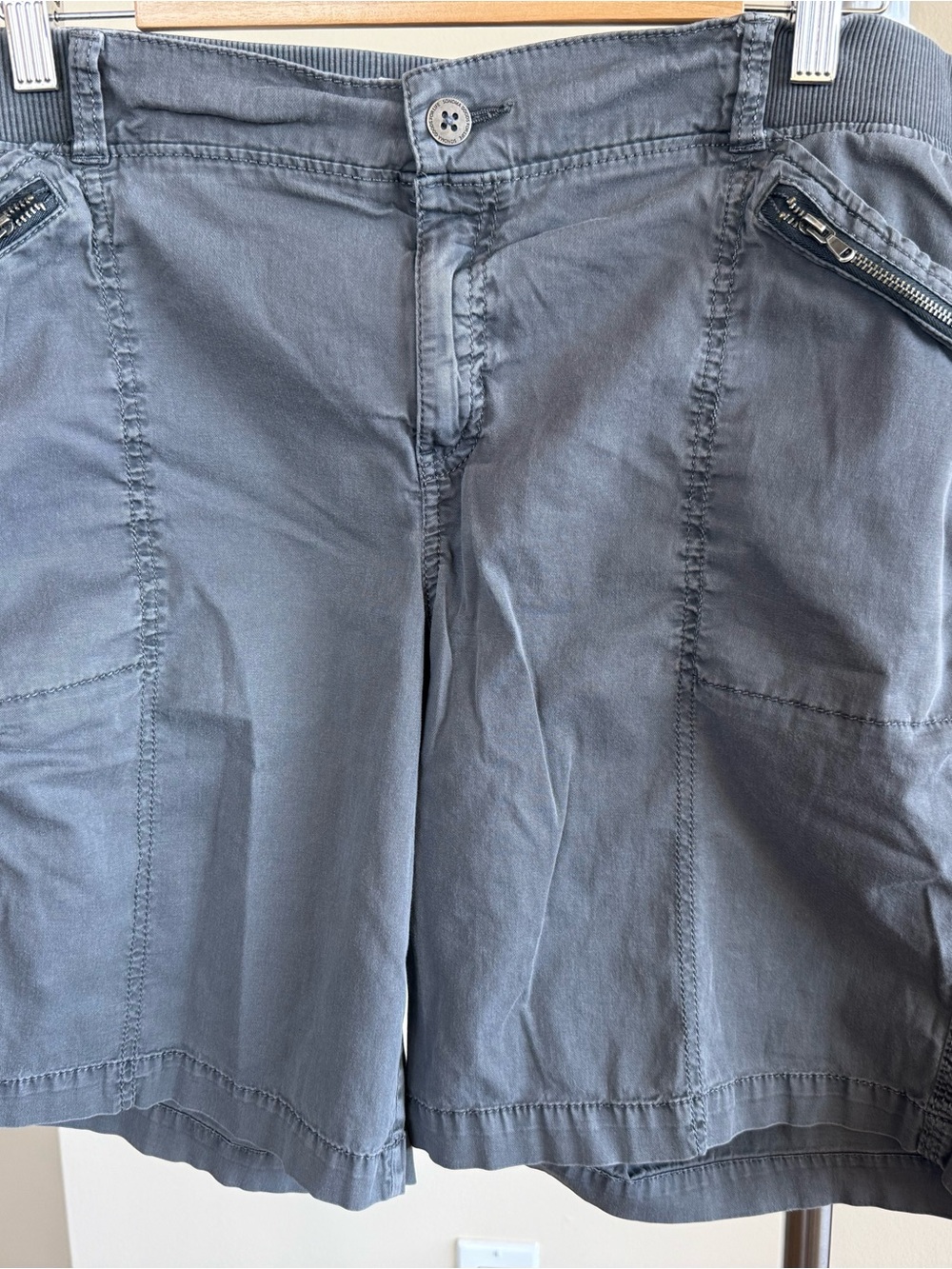 Women’s Sonoma Gray Ribbed Waistband Top